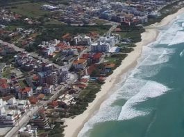 foto aérea da praia dos ingleses