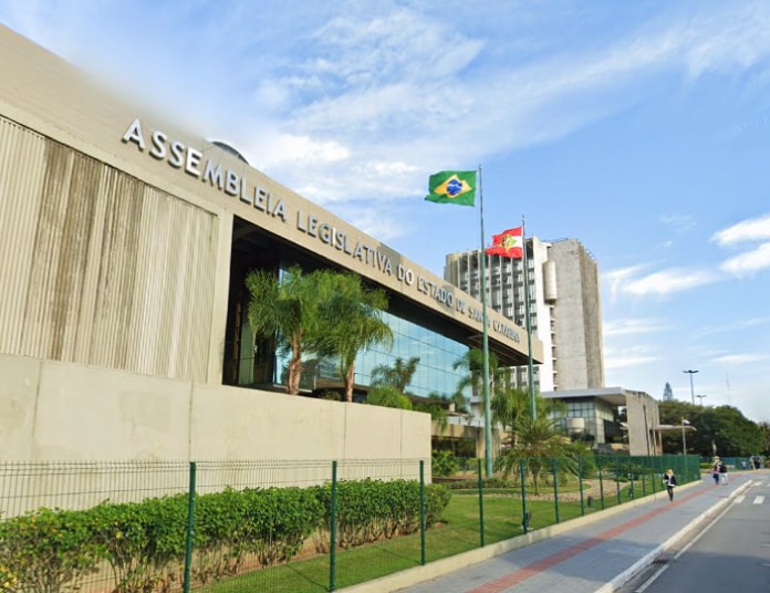 Agência ALESC  Krelling entrega emenda de R$ 100 mil para nova UBS de  Joinville