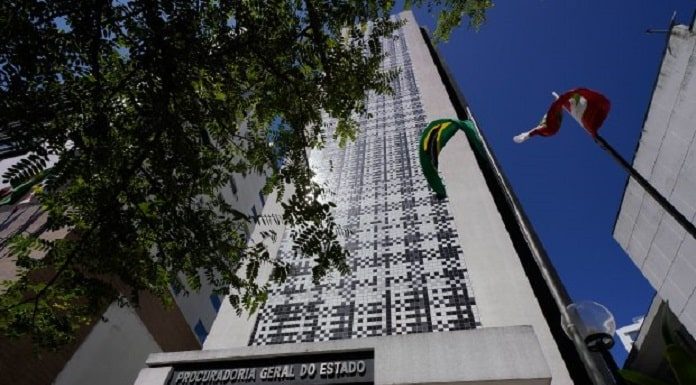 fachada do prédio da PGE