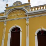 fachada do theatro adolpho mello, o teatro mais antigo de santa catarina