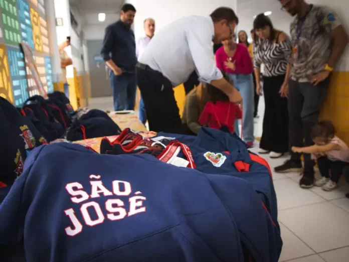 São José volta a fornecer uniformes na rede municipal de ensino