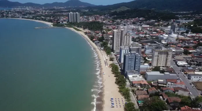 Balneário Piçarras vai alargar praia pela quarta vez