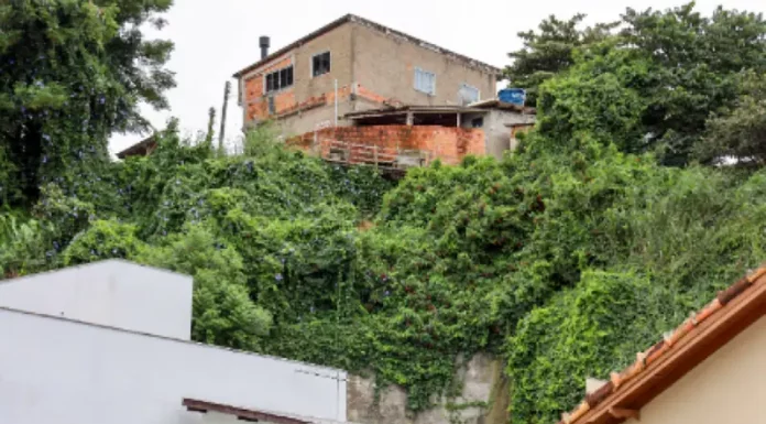 moradores de área de risco em Florianópolis