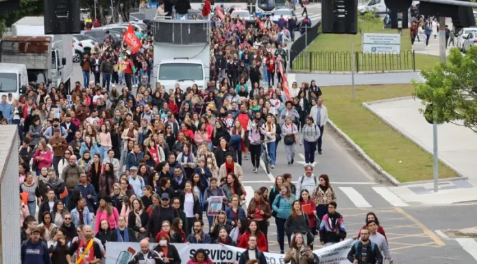 Servidores de Florianópolis querem cumprimento de acordo da última greve