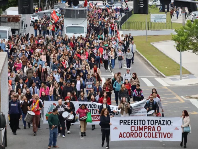 Servidores de Florianópolis querem cumprimento de acordo da última greve