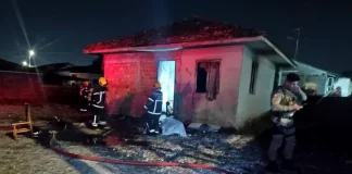 Homem morre em incêndio em casa de Palhoça