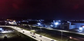 Acendimento de luzes marca inauguração da Avenida Beira-Rio