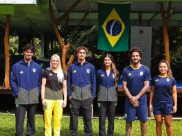 Com Tainá Hinckel, Brasil tem seis surfistas nas oitavas de final do Surfe olímpico